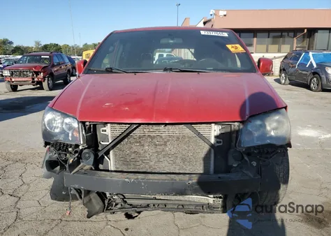 2014 Dodge Grand Caravan Sxt z USA, uszkodzony, nr VIN 2C4RDGCG1ER184889